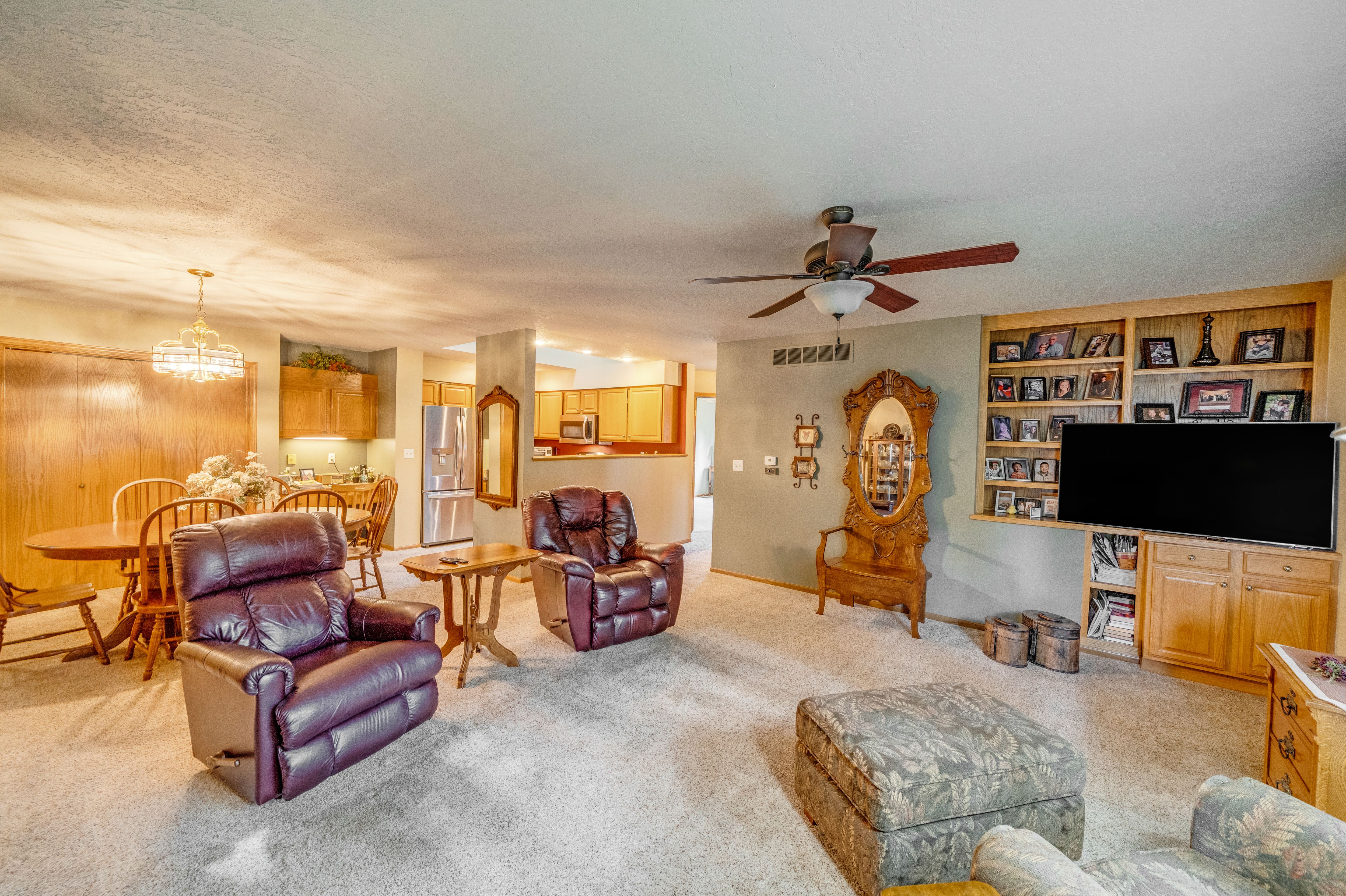Listing Photo: 106 W Franklin Ave, Indianola, IA 50125-8